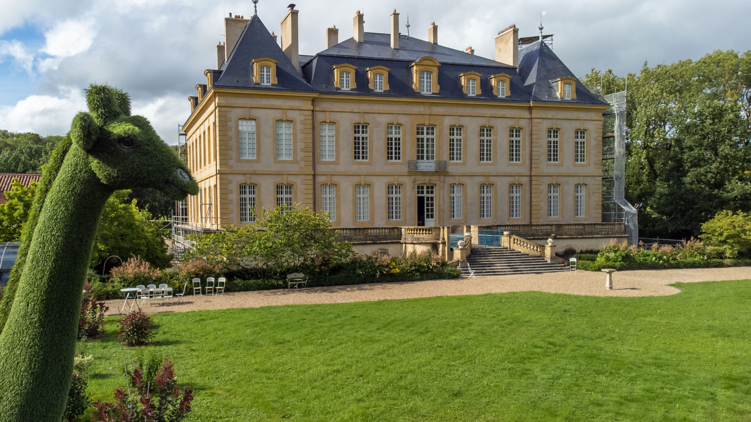 menuiserie vouriot realisations 20230901 drone chateau de la grange 041 50